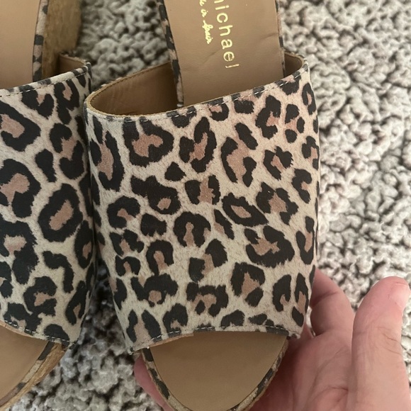 Eric Michael leopard print wedges size 38 - Picture 2 of 4